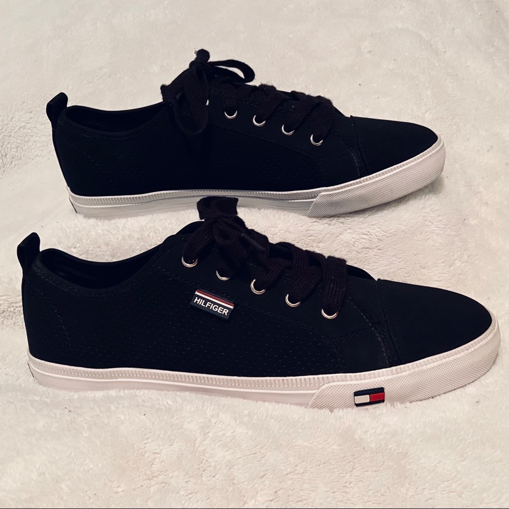 Tommy Hilfiger Black White Sneakers Shoes Size 10 - Picture 1 of 8